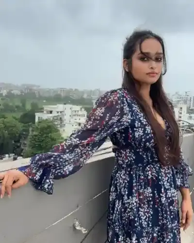 Charni Road Escorts