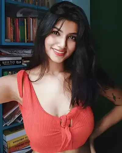 Escort Charni Road